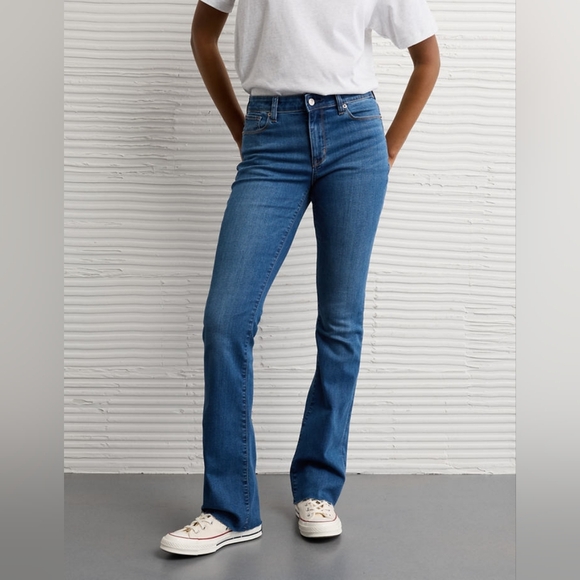 American Eagle Skinny Kick Jeans Stretchy Bootcut Mid Rise Size 4 Western Boho - Picture 1 of 11